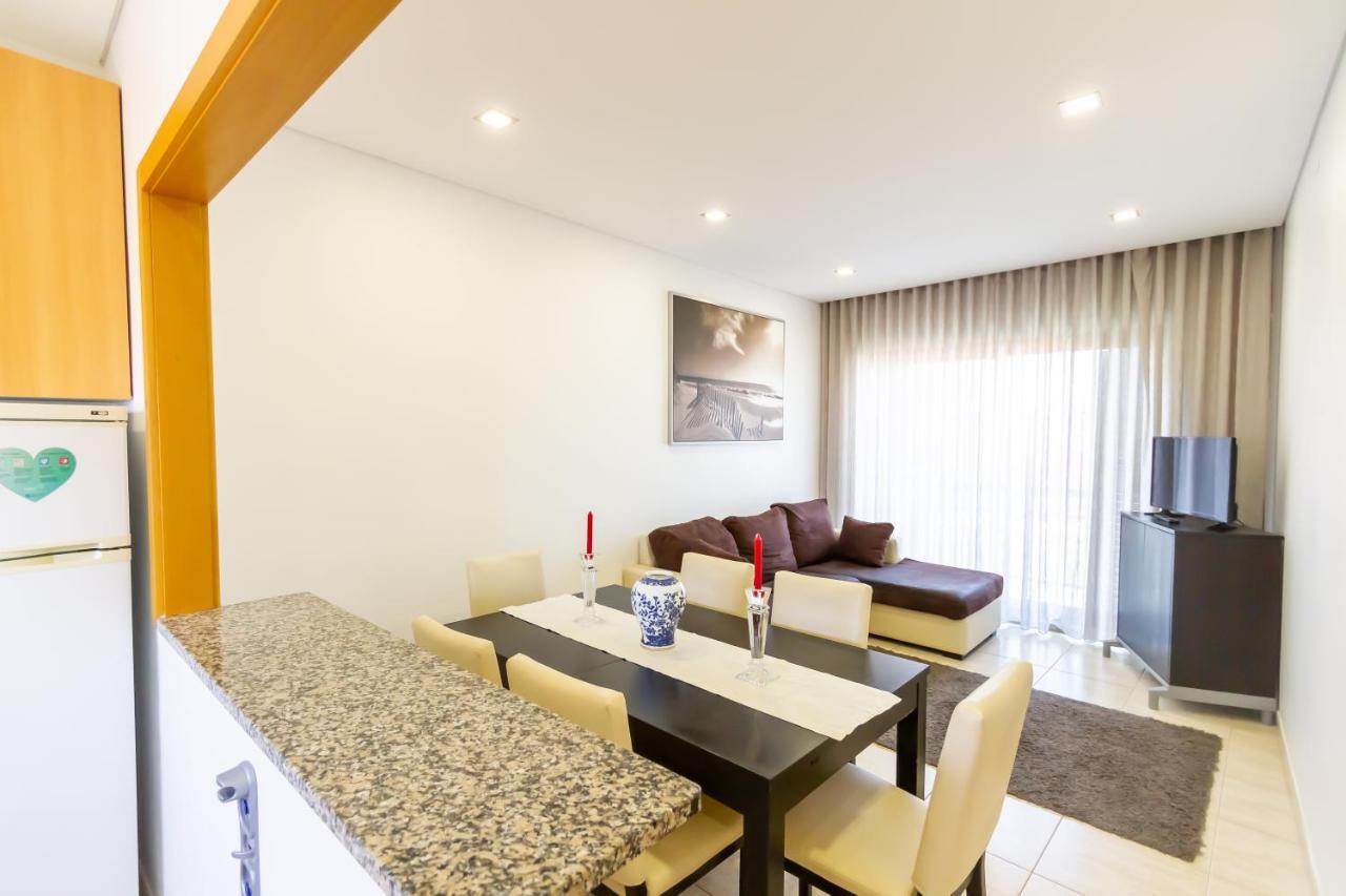 Apartamento Mar & Sol 포보아데바짐 외부 사진